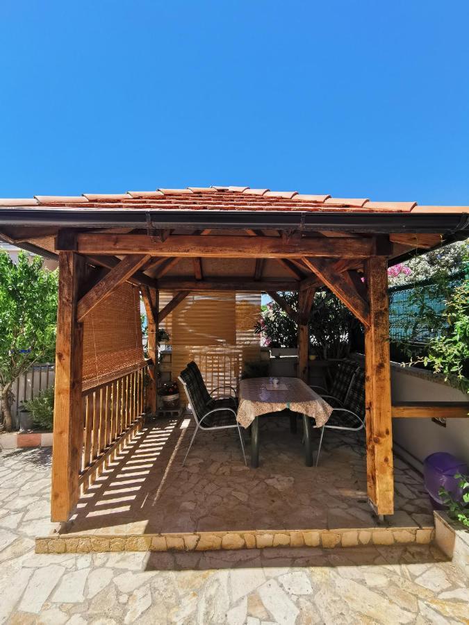Apartmani Trupeljak Mandre Exterior foto
