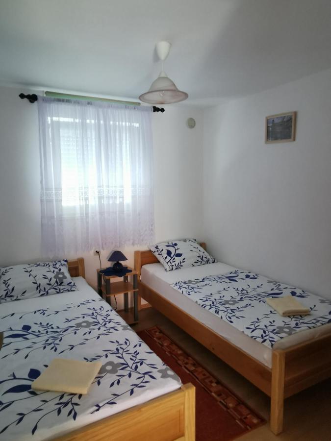 Apartmani Trupeljak Mandre Exterior foto