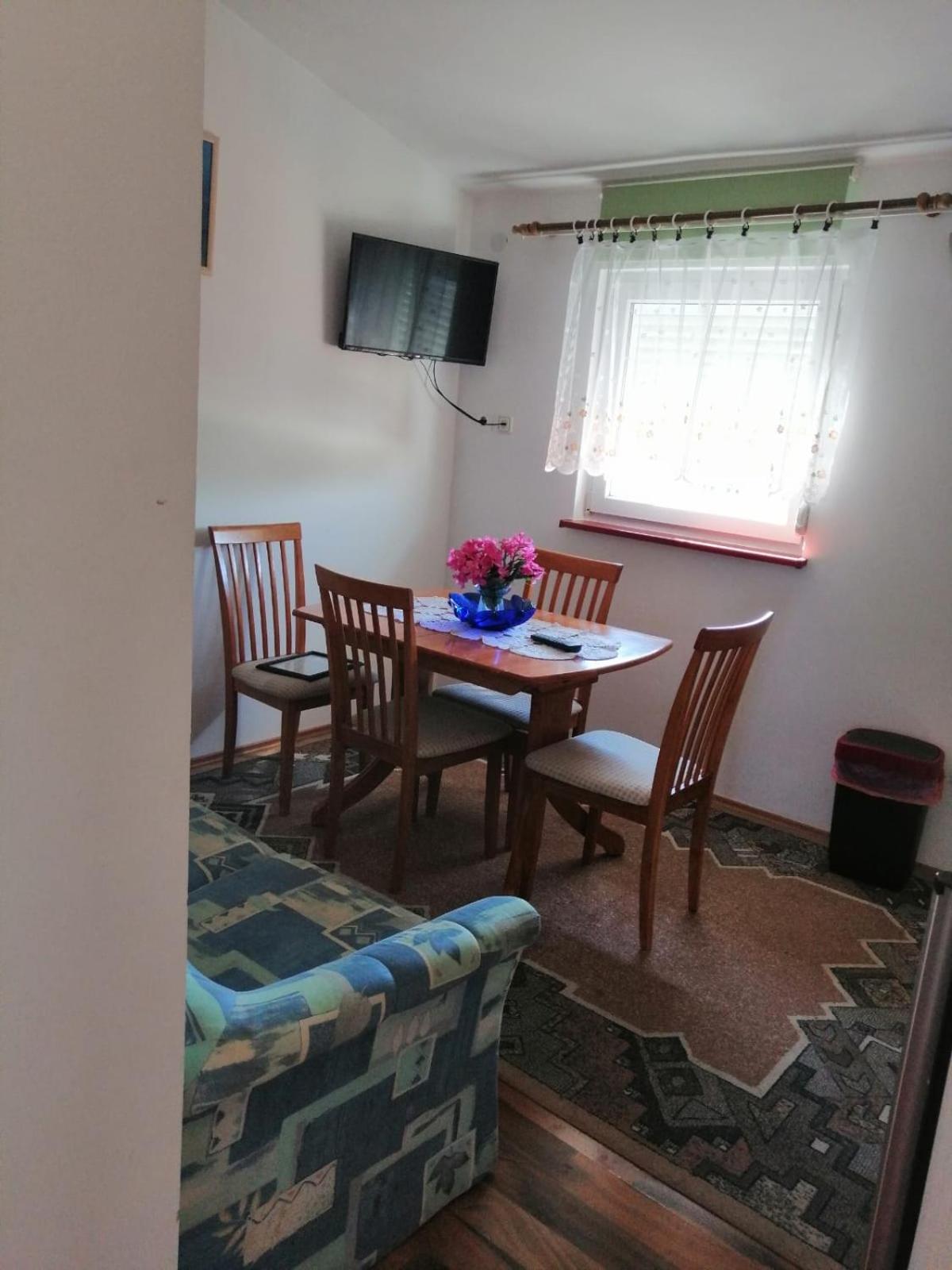 Apartmani Trupeljak Mandre Exterior foto